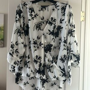 WEST KEI Allan Surplice Tie Sleeve High Low Blouse - Women’s Large Black & White